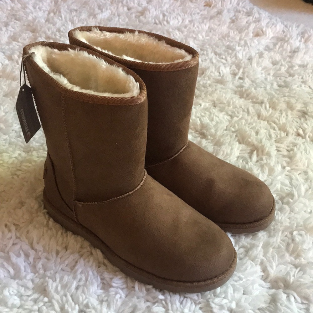 UNUSED Sheepskin Boots